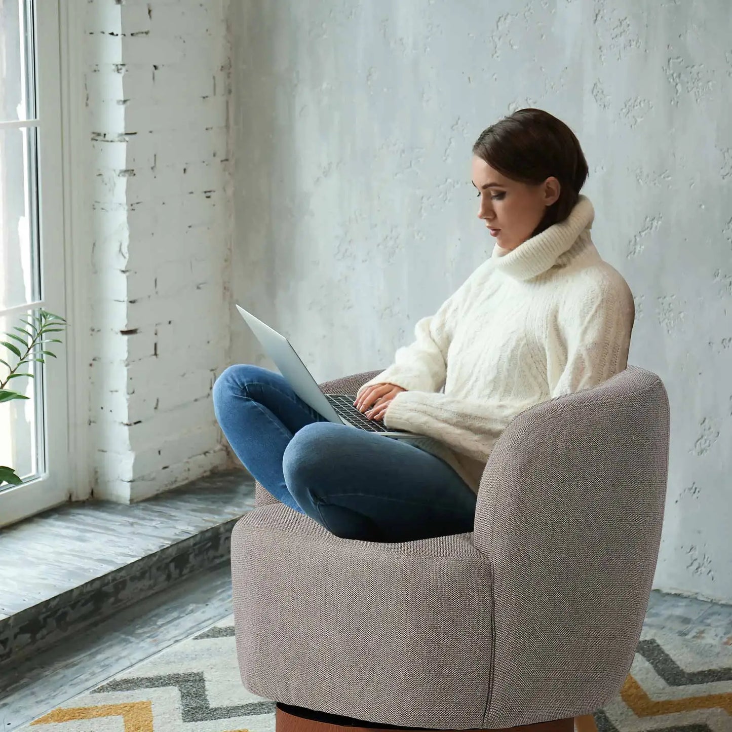 NOON Swivel Accent Chair Armchair with Curved Back Linen Fabric